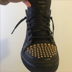 Gucci sneakers size 5